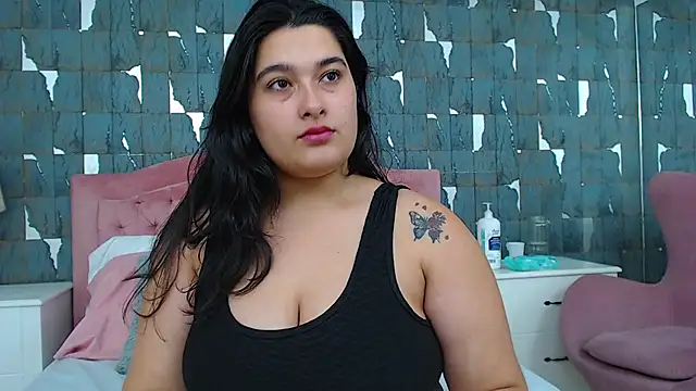ValentinaDeLuna online show from September 2025 05:52:02 AM