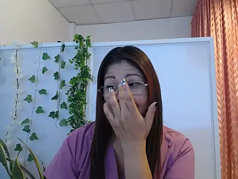 Snapshot of Manuela_lara_ chatting on September 2025 03:55:01 PM Manuela lara online show from September 2025 03:55:01 PM