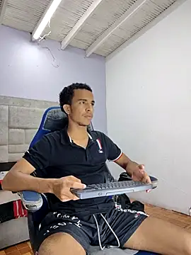 Snapshot of aston_xvera chatting on September 2025 02:55:01 AM aston xvera online show from September 2025 02:55:01 AM