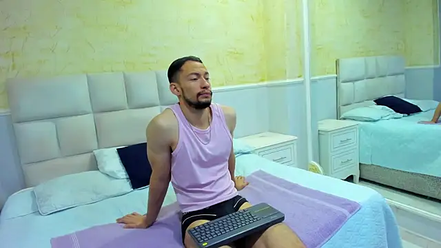 TyagoRoberts online show from September 2025 12:52:02 PM