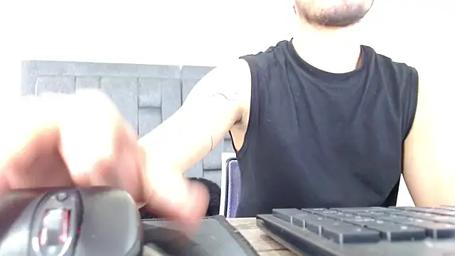 Arontrey21 online show from September 2025 06:41:02 PM