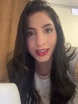 Alicia vellami online show from October 2025 03:10:01 PM