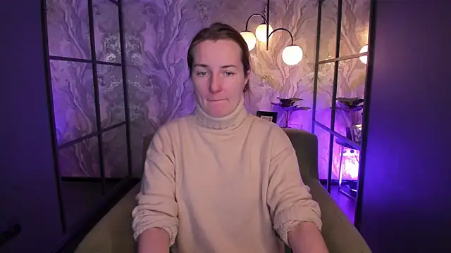 MeggySun online show from January 2026 01:05:02 PM