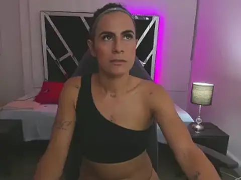 charlotthe ee online show from September 2025 07:25:02 PM