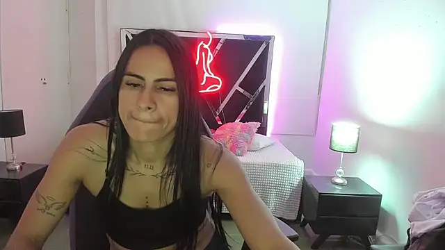 charlotthe ee online show from October 2025 06:28:02 PM