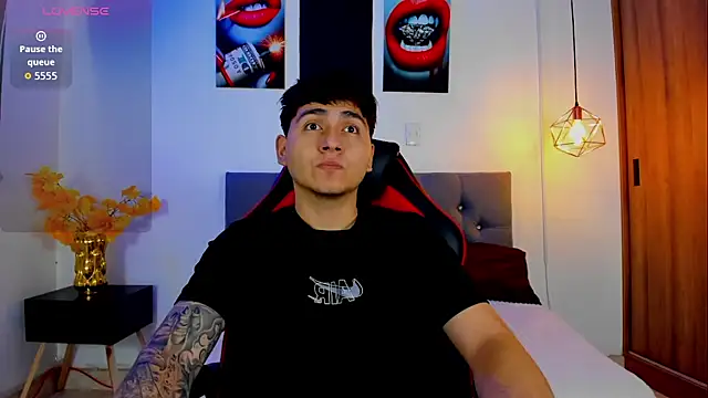 Nicolas James Sc online show from September 2025 02:22:02 PM