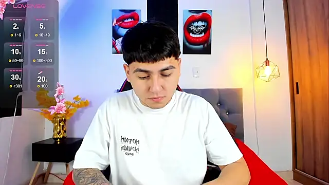 Nicolas James Sc online show from October 2025 01:42:02 PM