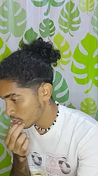 Alej figueroa online show from September 2025 04:45:01 AM