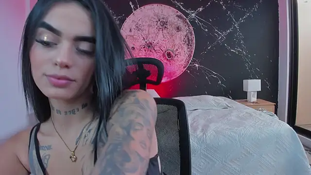 Luna-Evans online show from September 2025 08:21:01 PM