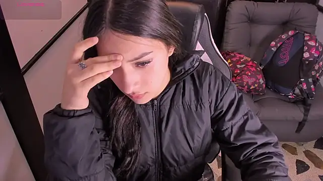 AlliceCopper online show from November 2025 01:47:02 PM