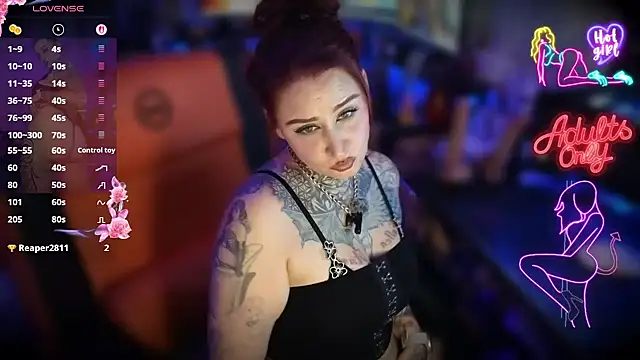 Snapshot of blazed_vixen chatting on July 2026 11:44:01 PM blazed vixen online show from July 2026 11:44:01 PM