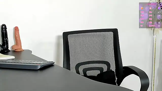 emysweetfeet online show from September 2025 01:28:01 AM