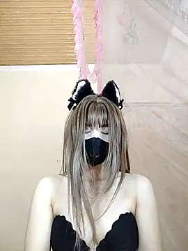 Snapshot of Helen69x chatting on October 2025 04:02:01 AM Helen69x online show from October 2025 04:02:01 AM