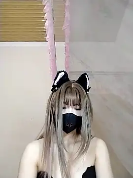 Snapshot of Helen69x chatting on November 2025 03:20:02 AM Helen69x online show from November 2025 03:20:02 AM