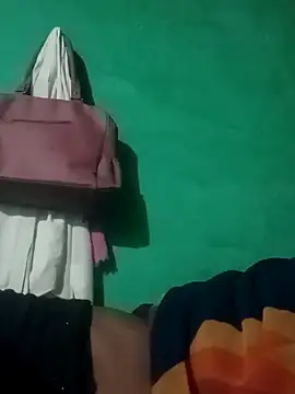 Hema4545 online show from October 2025 06:41:02 PM