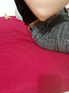 Lolimiu online show from October 2025 07:07:02 AM