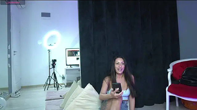 Snapshot of SarahMystique chatting on October 2025 08:20:01 PM SarahMystique online show from October 2025 08:20:01 PM