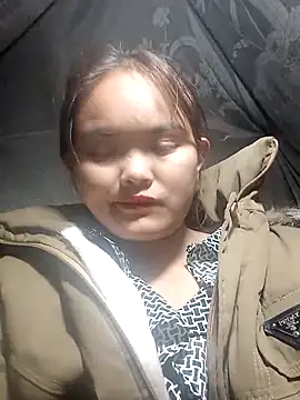 xinhxinhcute online show from December 2025 03:00:02 AM