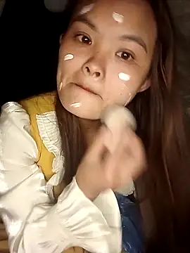 xinhxinhcute online show from December 2025 12:22:01 PM