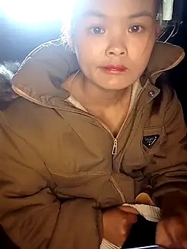 xinhxinhcute online show from December 2025 02:06:01 AM