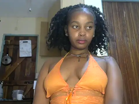 Snapshot of Lattie1 chatting on October 2025 03:23:02 PM Lattie1 online show from October 2025 03:23:02 PM