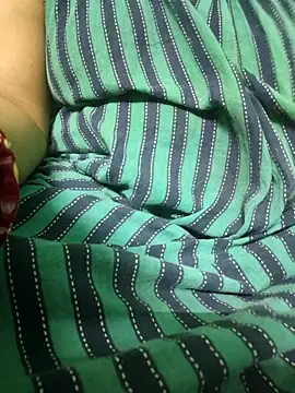 Snapshot of desi_boudi87 chatting on April 2026 05:03:01 PM desi boudi87 online show from April 2026 05:03:01 PM