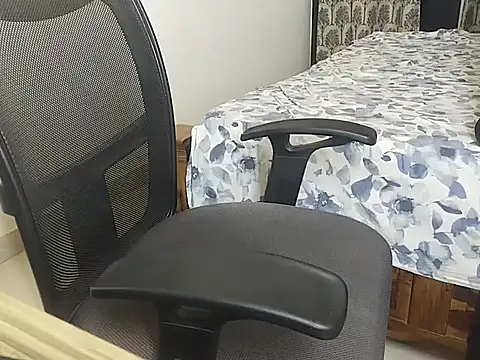 Snapshot of Dark_choclate99 chatting on October 2025 01:37:01 PM Dark choclate99 online show from October 2025 01:37:01 PM