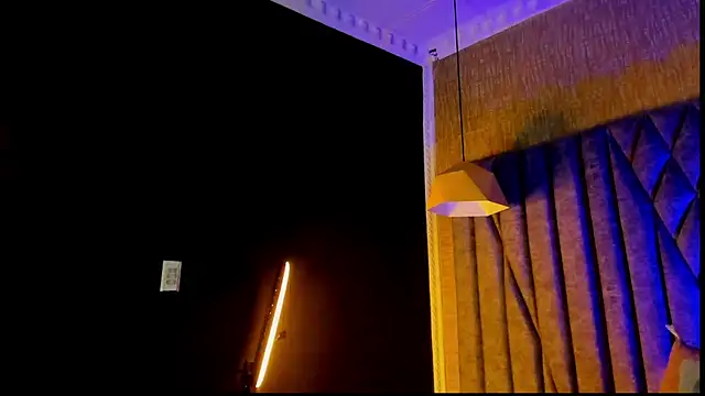 Boss Domiinator online show from October 2025 03:40:01 AM