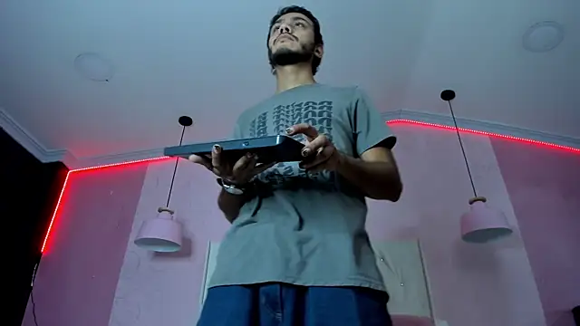 Boss Domiinator online show from March 2026 12:09:01 PM