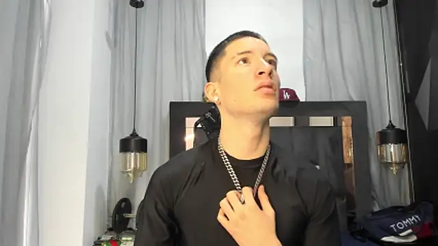 HunterHeat  online show from April 2026 01:29:02 PM