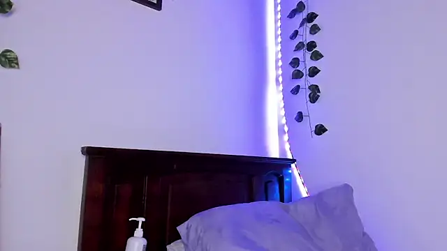 Michluxe 69 online show from October 2025 04:21:01 AM