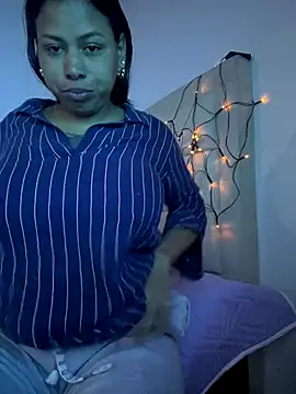 Michluxe 69 online show from December 2025 02:38:01 AM