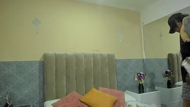 May y Goeth online show from November 2025 09:58:01 PM