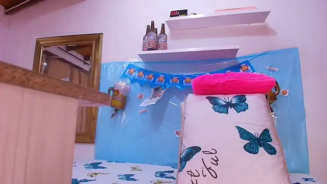 sweegirl69 online show from September 2025 12:08:02 PM