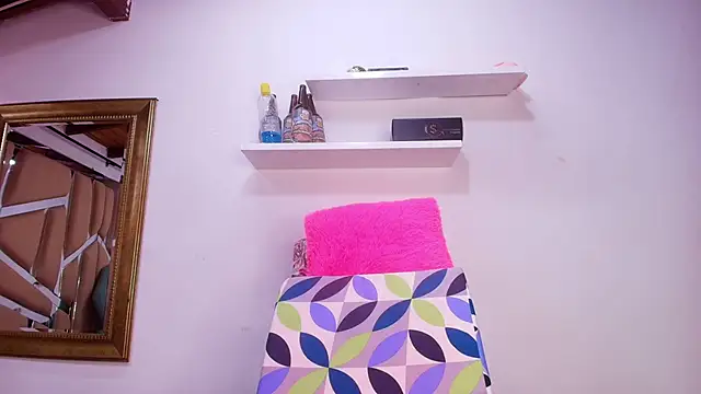 sweegirl69 online show from October 2025 12:57:02 PM