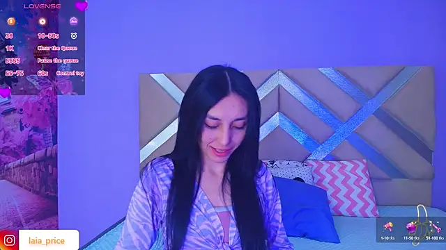 Laia and Damian online show from October 2025 07:33:01 PM