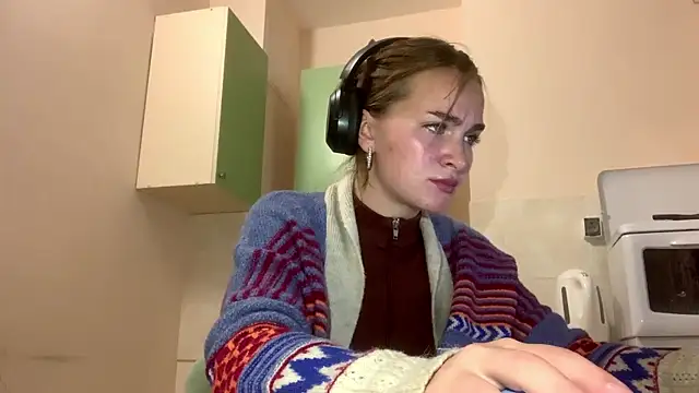 BunnyTiedeman online show from October 2025 05:41:02 PM