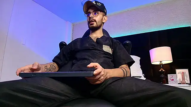 HairyDiamond  online show from October 2025 10:10:02 PM