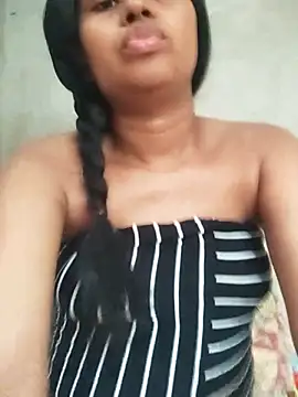 julietta1453 online show from December 2025 07:30:02 PM