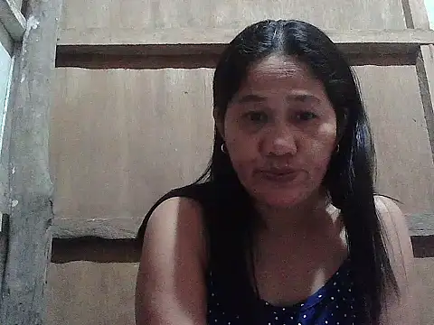 Snapshot of hotmama_063 chatting on April 2026 09:08:01 PM hotmama 063 online show from April 2026 09:08:01 PM