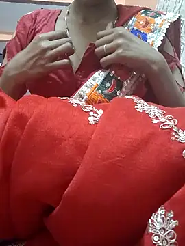 Snapshot of Aidakhan1212 chatting on November 2025 04:20:02 PM Aidakhan1212 online show from November 2025 04:20:02 PM