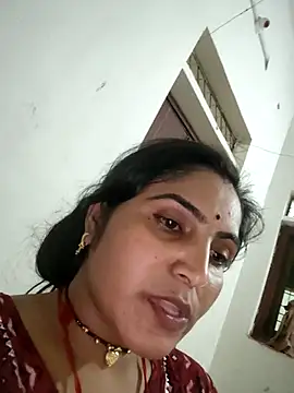 Snapshot of LUCKY_cut chatting on April 2026 03:03:01 PM LUCKY cut online show from April 2026 03:03:01 PM