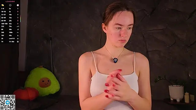 VincenzaGarigliano online show from December 2025 01:11:01 AM