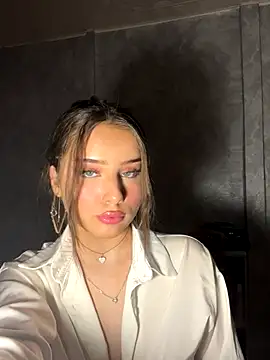 Immy Megan online show from October 2025 07:12:02 PM