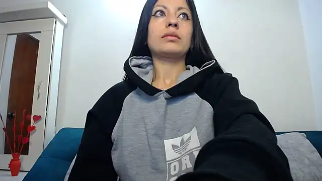 Taylormegan online show from December 2025 12:52:02 AM