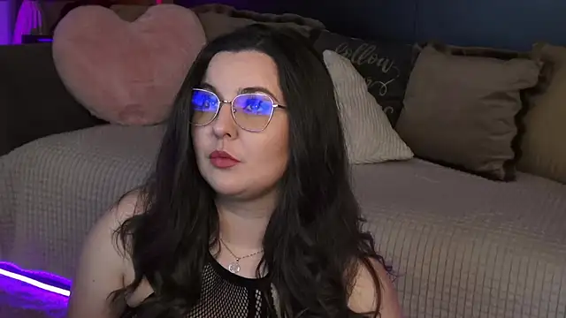 Mia Swano online show from April 2026 10:40:01 PM