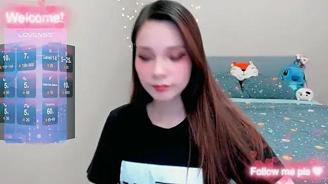 Kitten Alissa online show from December 2025 06:12:01 PM