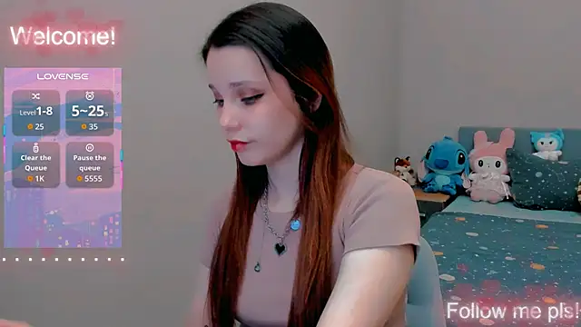 Kitten Alissa online show from April 2026 05:06:02 PM