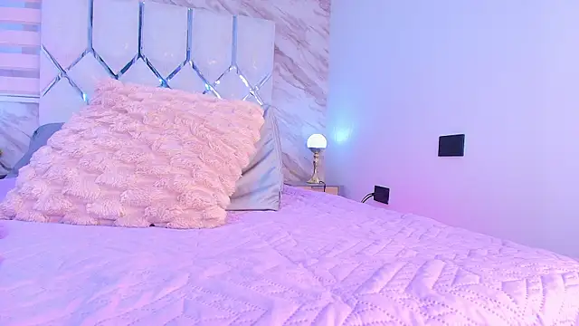 collet 1 online show from November 2025 11:55:02 AM