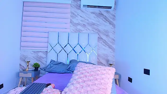 collet 1 online show from February 2026 12:44:02 PM